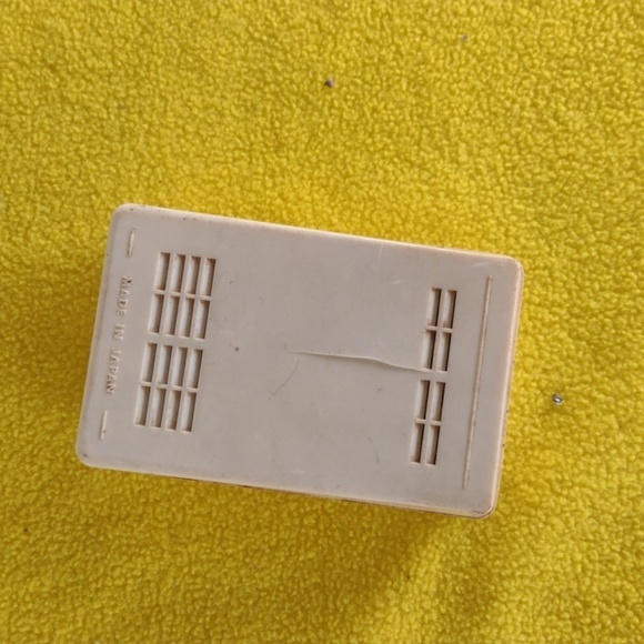 Vintage 1950's Omegas Eight TransistorAM Radio - Picture 2 of 4